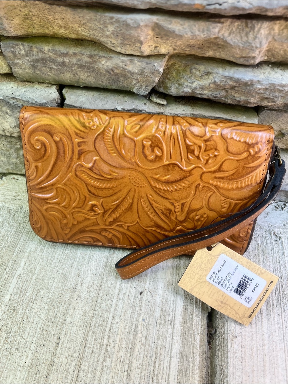 Patricia Nash Embossed Floral Leather Wristlet / Wallet in Tan NWT - Picture 6 of 7